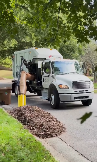 Yard Waste Truck